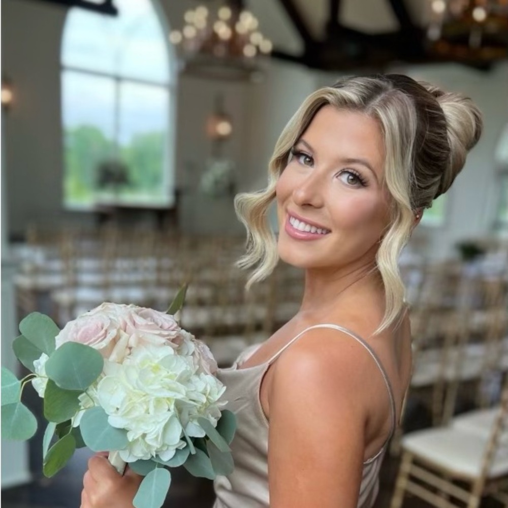Meet your Posher, Caroline